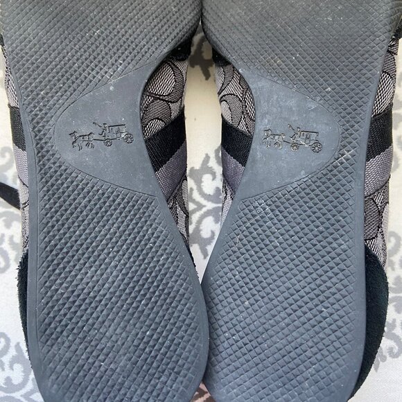 Women's Coach Running Shoes, Size 7.5 - Picture 5 of 5